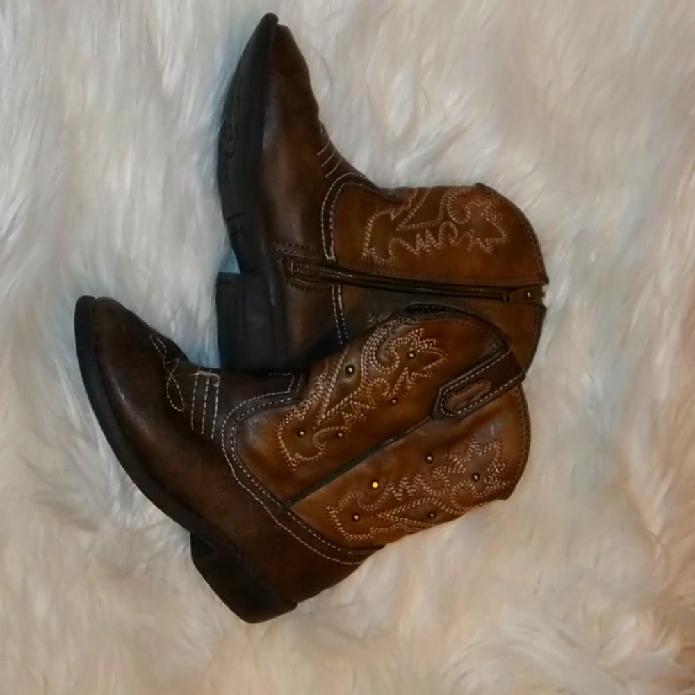 Kids cowboy boots